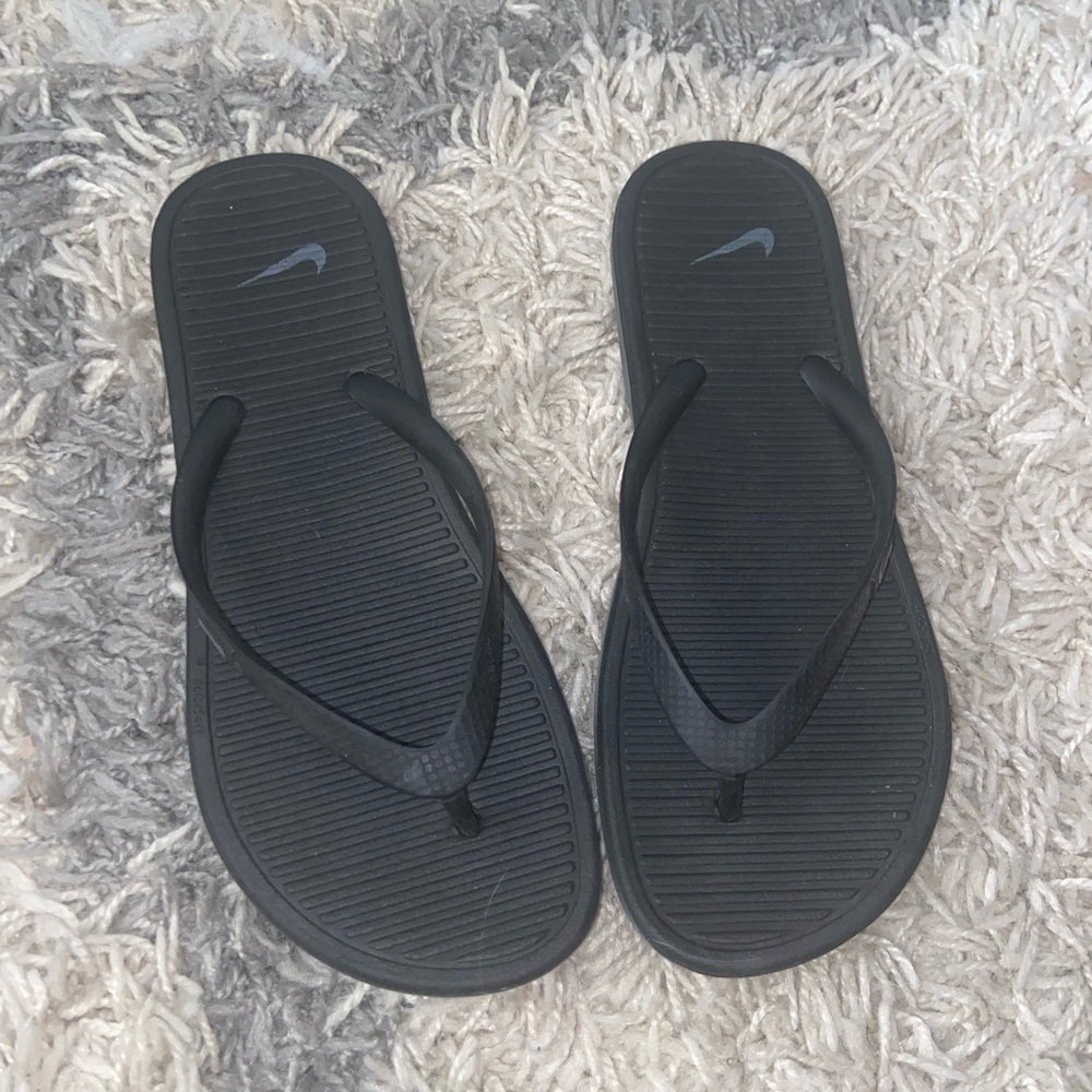 Nike foam flip flops
